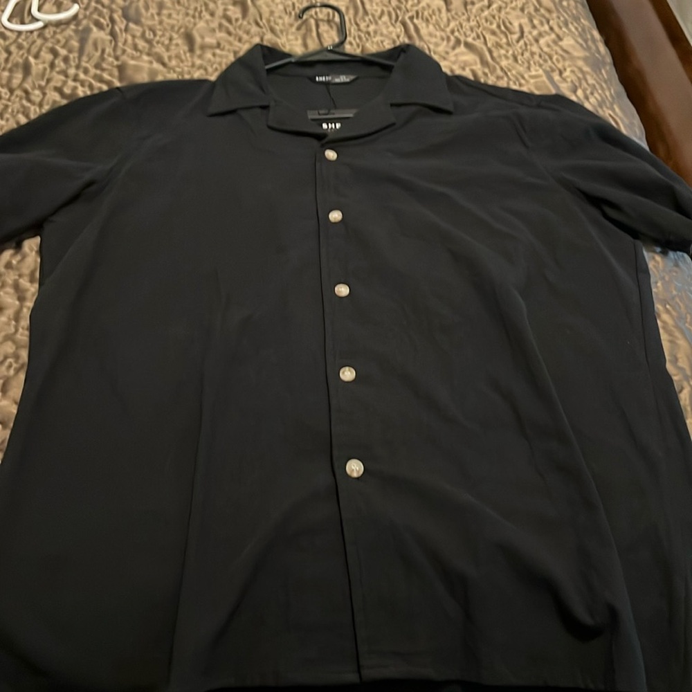 SHEIN button up shirt. Medium. Black